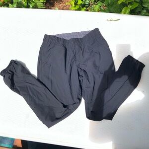 MEC wanderwall size 8 regular climbing pants